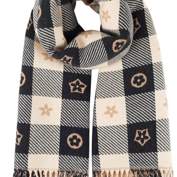 Cashmere Black Winter Scarf - Picture 6 of 7